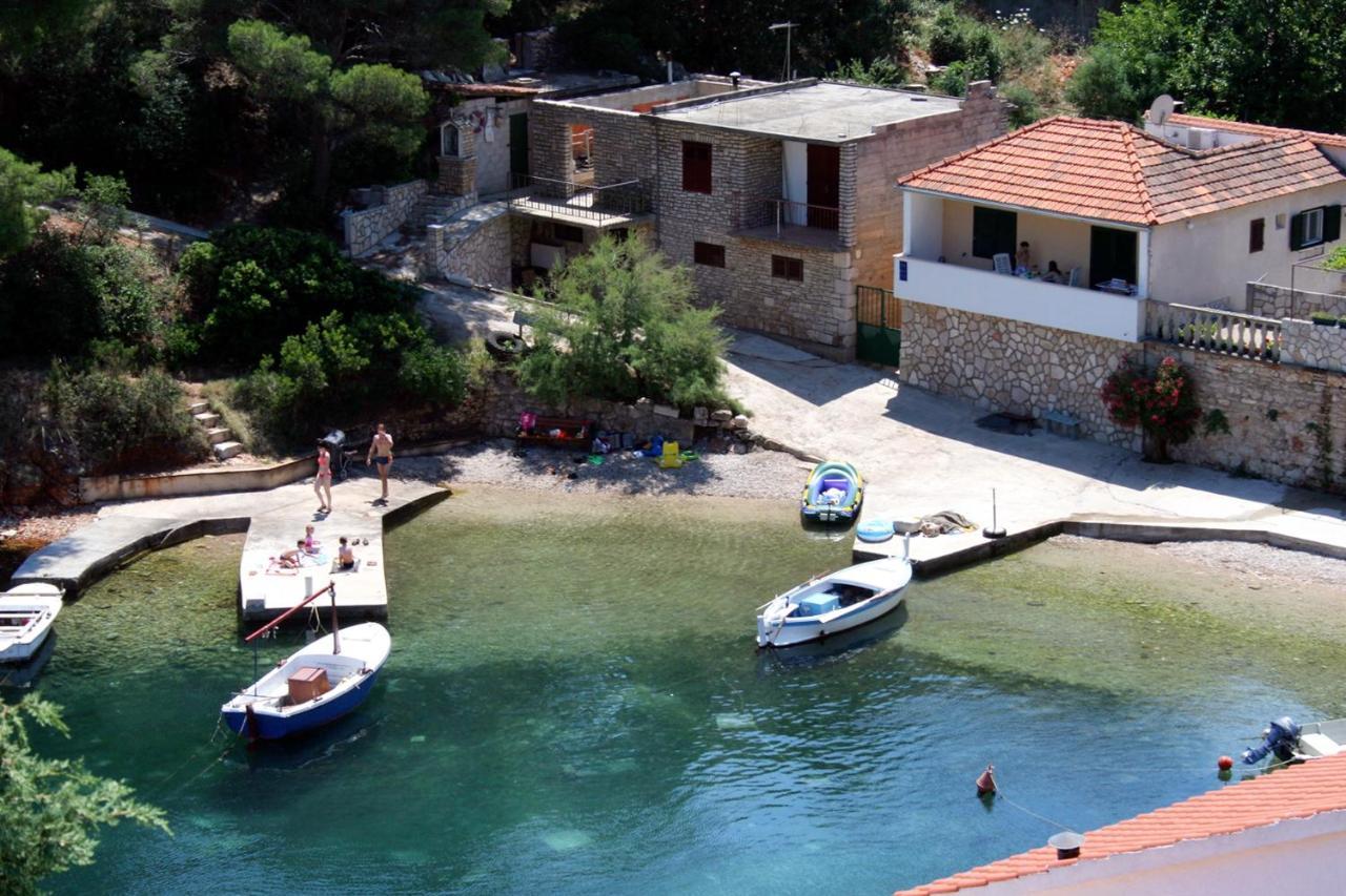 Apartments By The Sea Basina, Hvar - 116 Vrboska Esterno foto